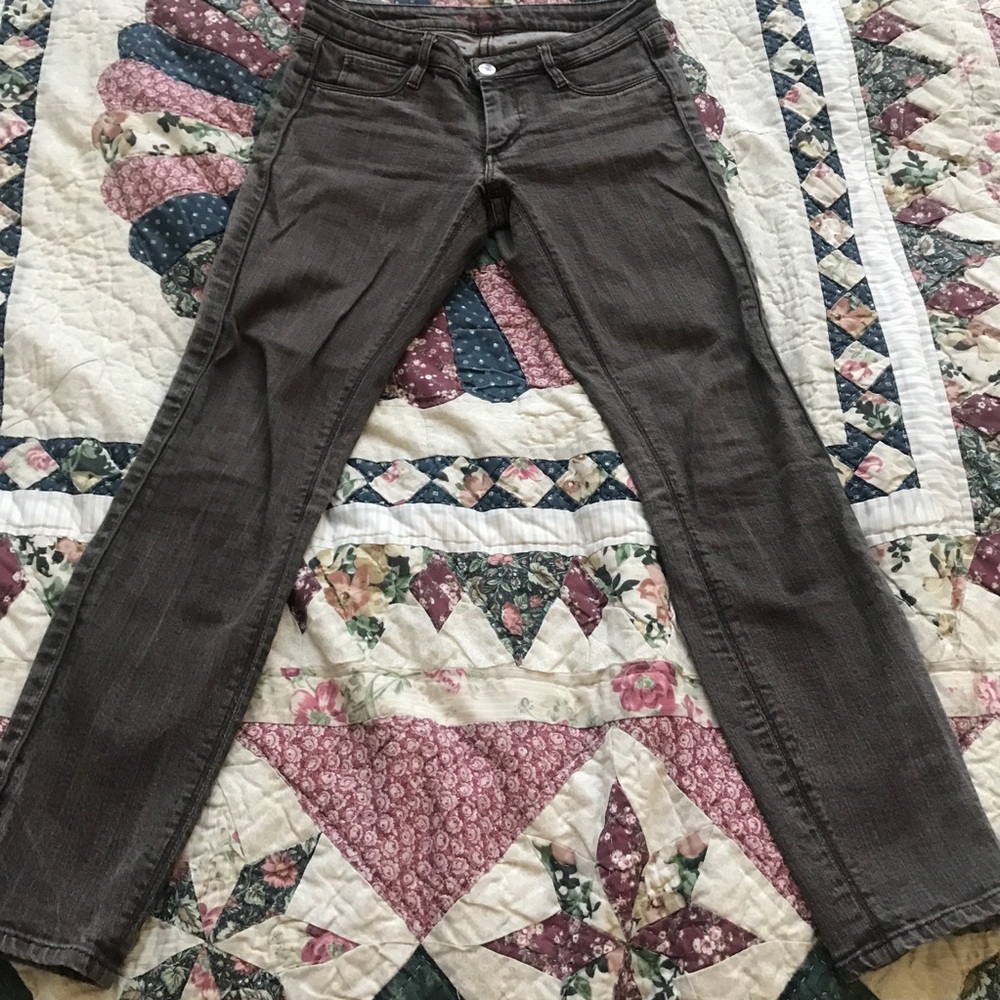 Gray ankle jeans